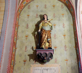 Occitanie-Vailhauques-Eglise-Sainte-Foy