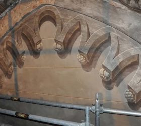 Auvergne-Rhône-Alpes-Nef-Eglise-Saint-Hugues